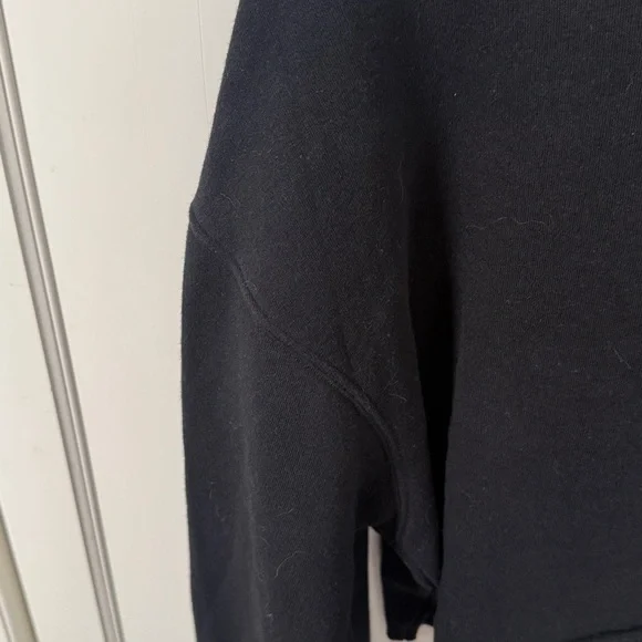 wild fable Black Sweatshirt cropped with rolled edge XS - Picture 3 of 8